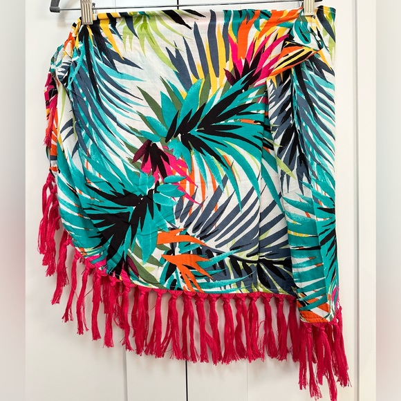 Vibrant tropical swimsuit sarong coverup with pink fringe NEW! - Picture 2 of 4